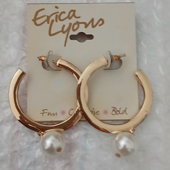 ONE SET HOOP FAUX PEARL GOLD TONE EARRINGS - CHOOSE ONE "NEW" AT CHECKOUT - Picture 4 of 5